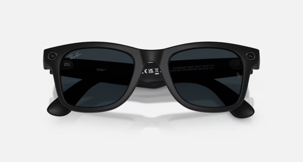 Ray-Ban Meta Wayfarer (Gen 2) Matte Black AI Glasses with Grey Transitions® Lenses - Obrázek 5